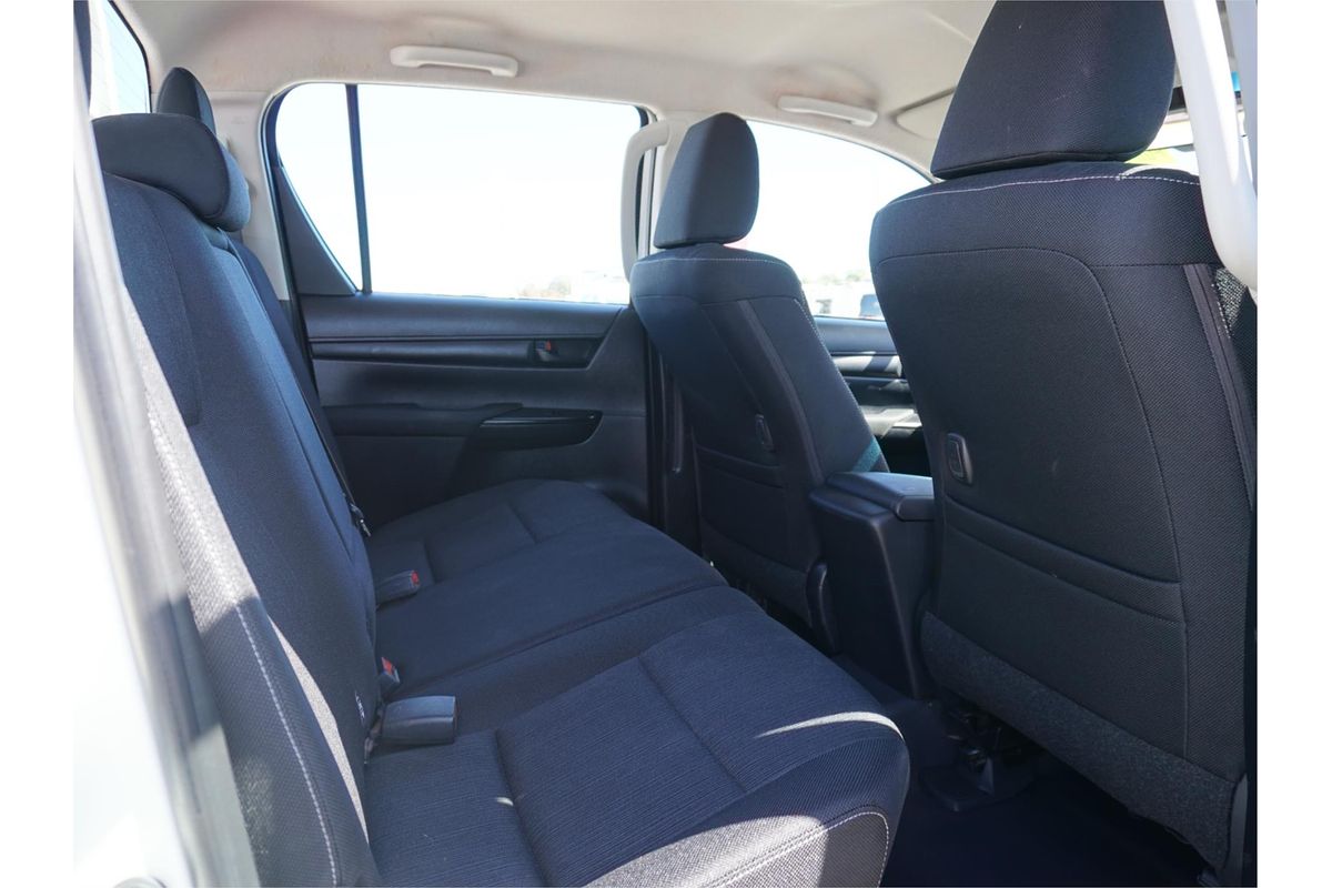2020 Toyota Hilux SR GUN126R 4X4