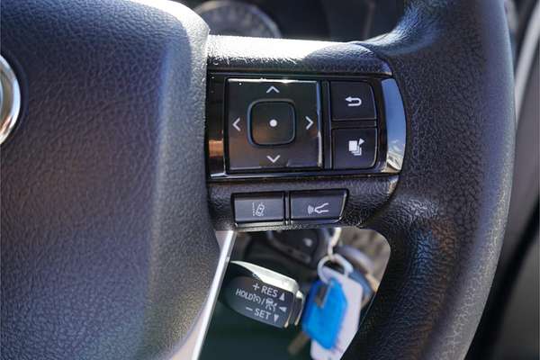 2020 Toyota Hilux SR GUN126R 4X4