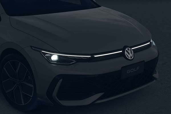 2025 Volkswagen Golf 110TSI R-Line 8.5