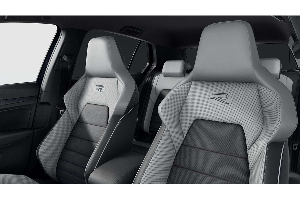 2025 Volkswagen Golf 110TSI R-Line 8.5