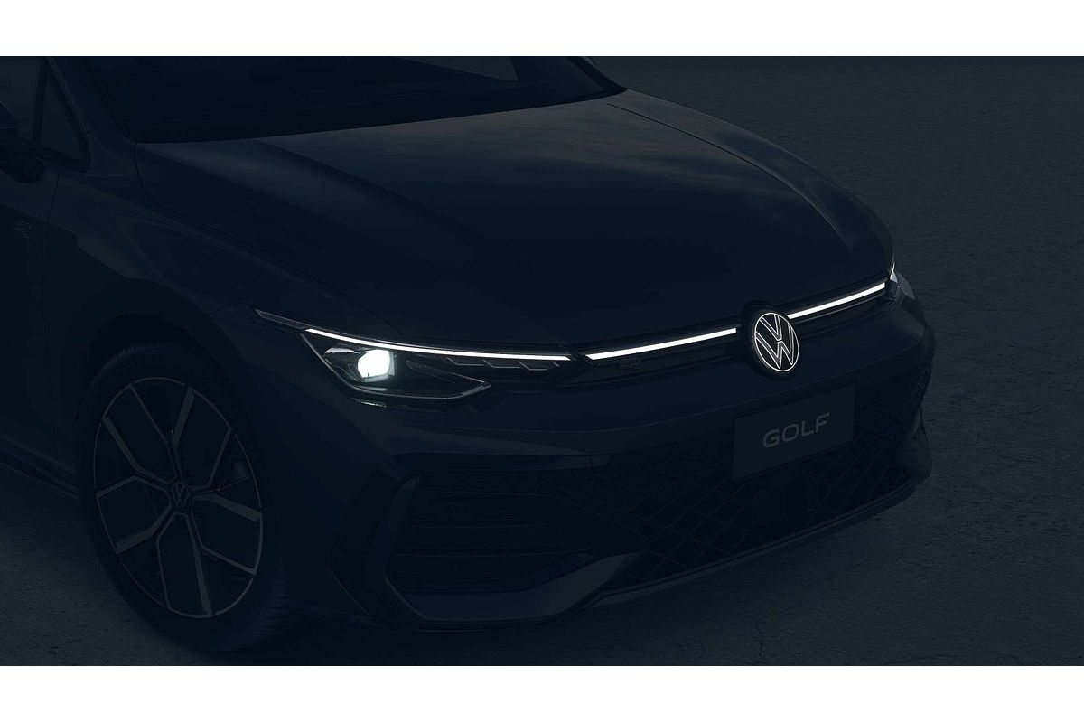 2025 Volkswagen Golf 110TSI R-Line 8.5