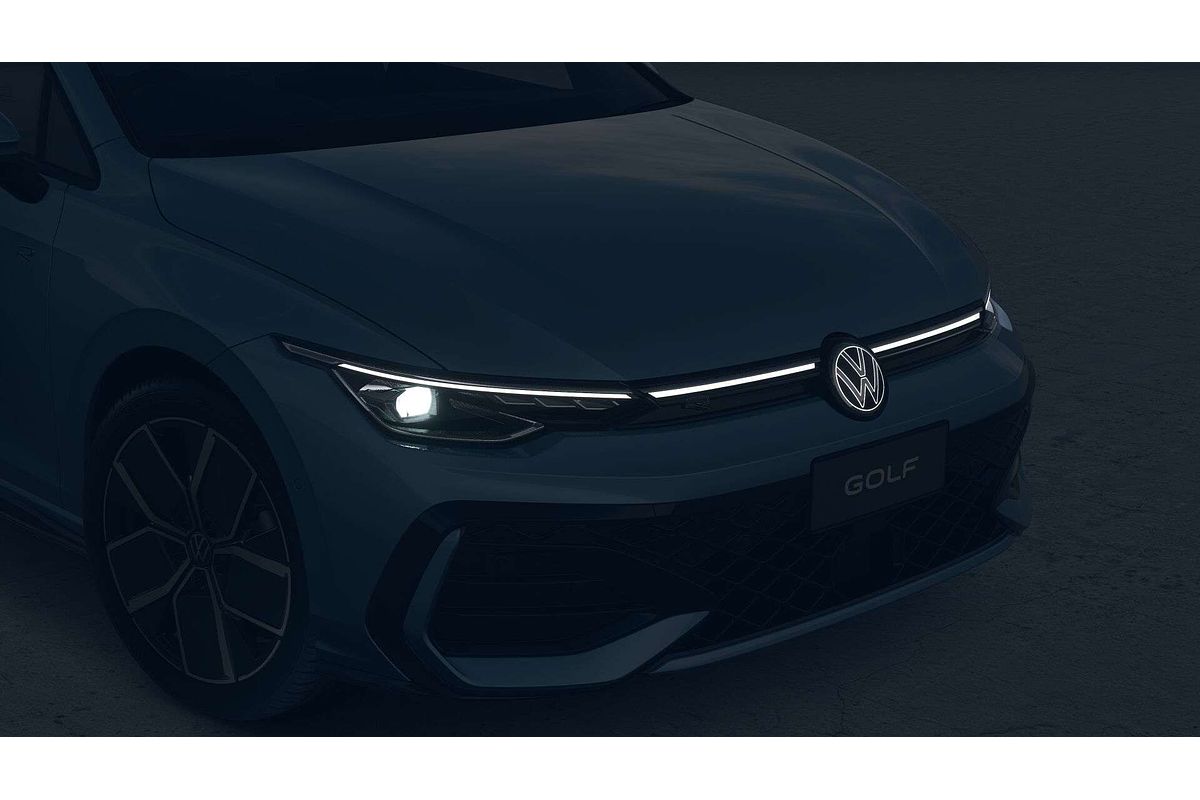 2025 Volkswagen Golf 110TSI R-Line 8.5