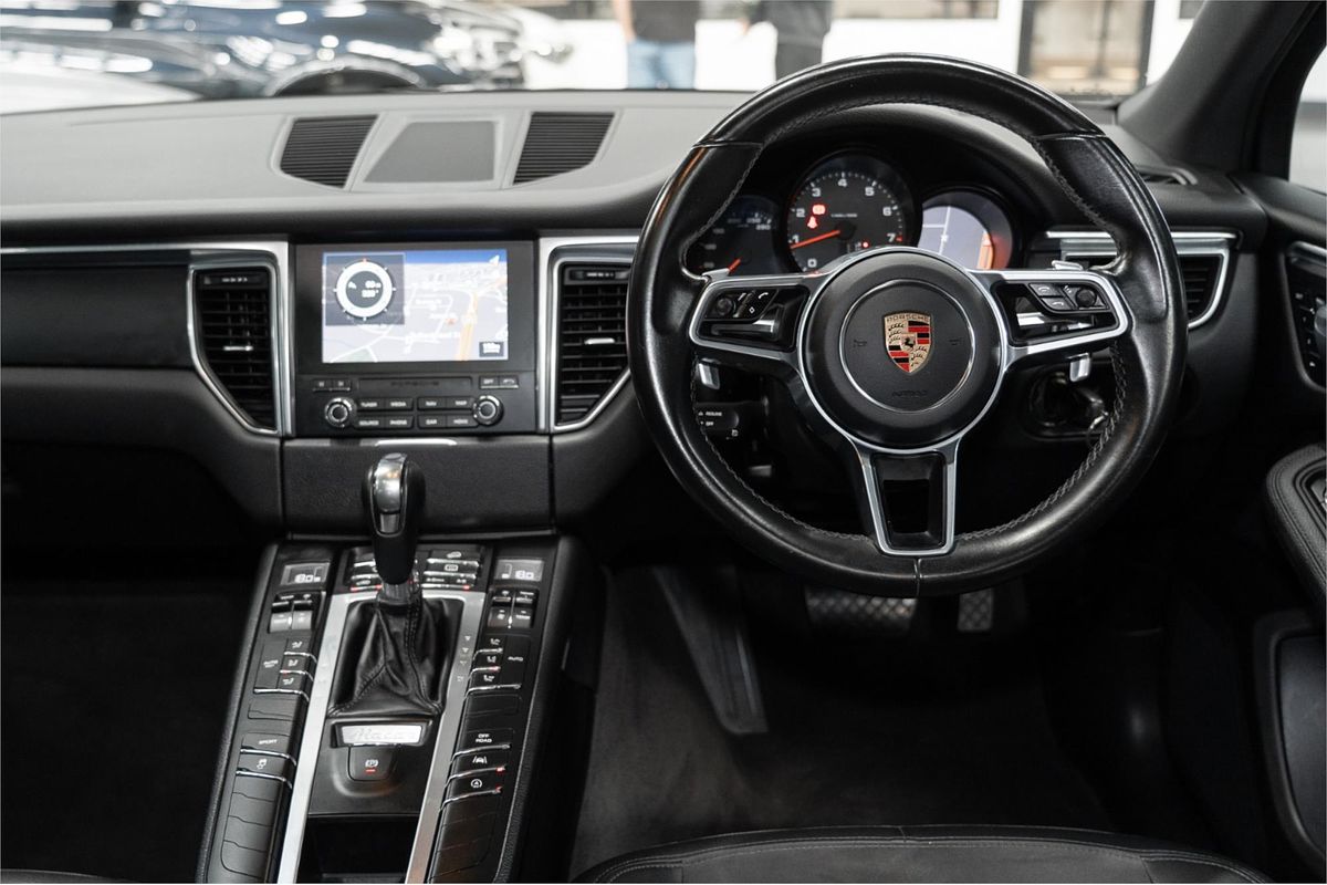 2017 Porsche Macan 95B