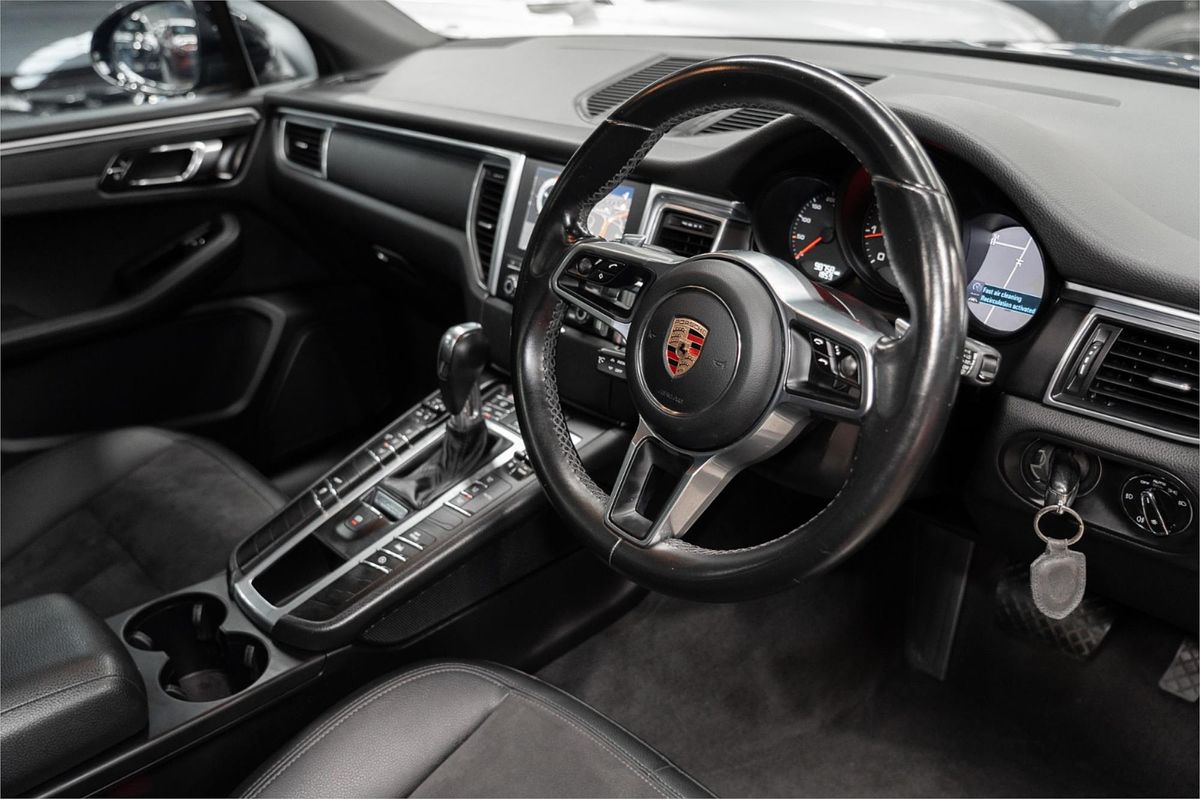 2017 Porsche Macan 95B