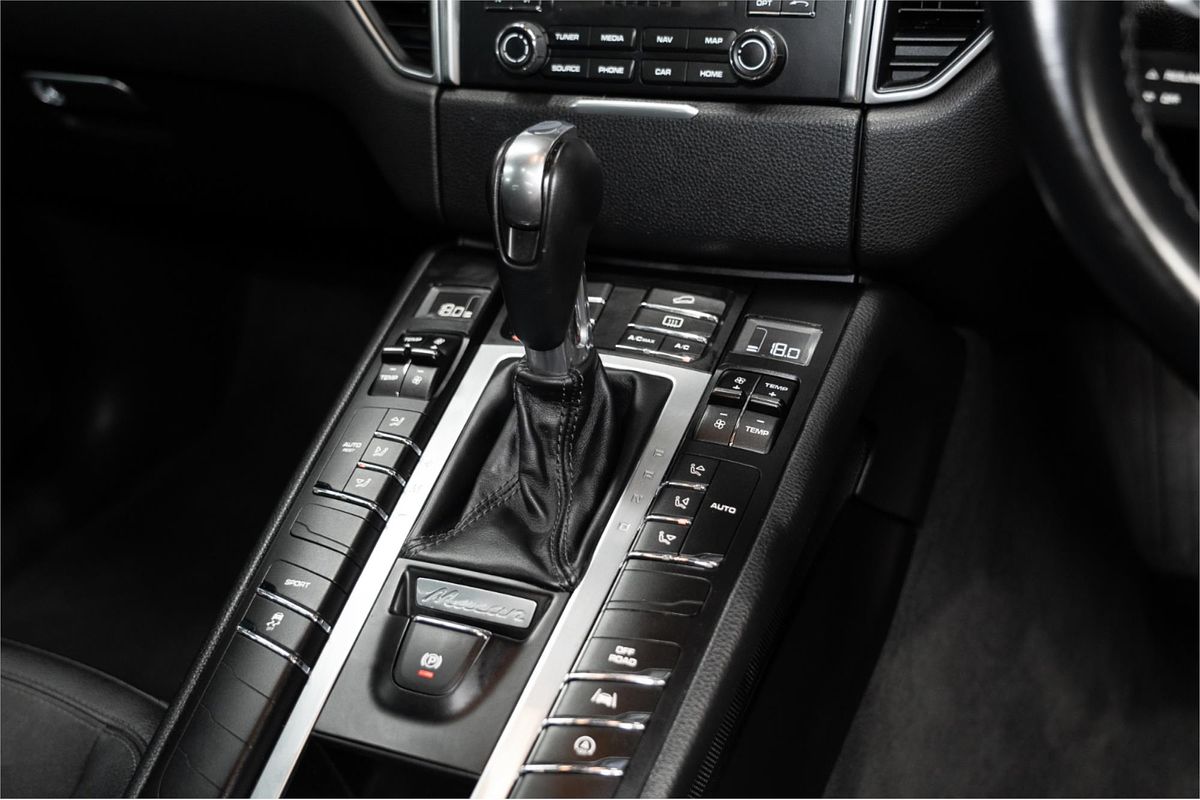 2017 Porsche Macan 95B