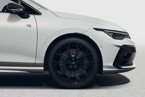 2025 Volkswagen Golf R Black Edition 8.5