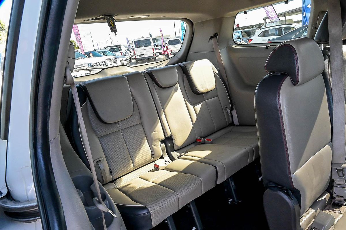 2017 Kia Carnival Platinum YP