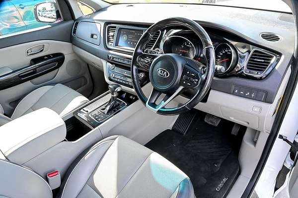 2017 Kia Carnival Platinum YP