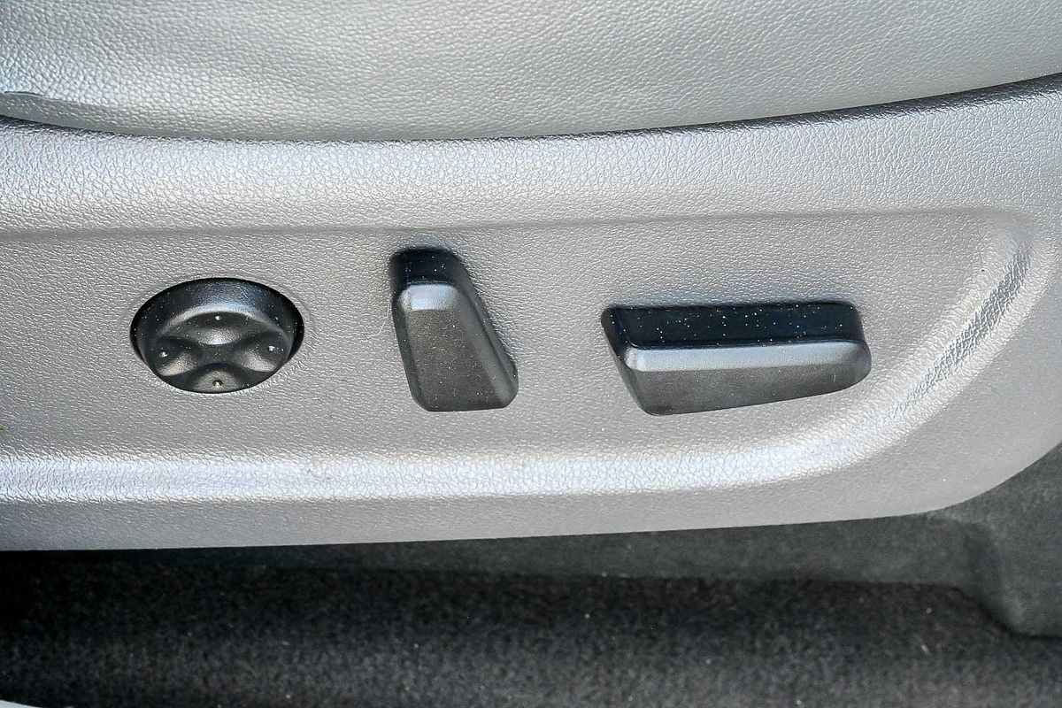 2017 Kia Carnival Platinum YP