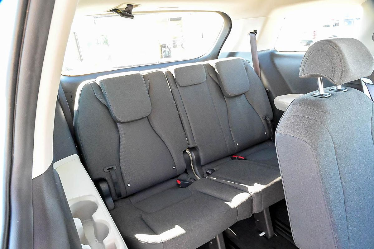 2022 Kia Carnival S KA4