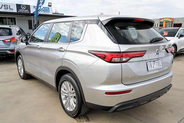 2022 Mitsubishi Outlander ES ZM