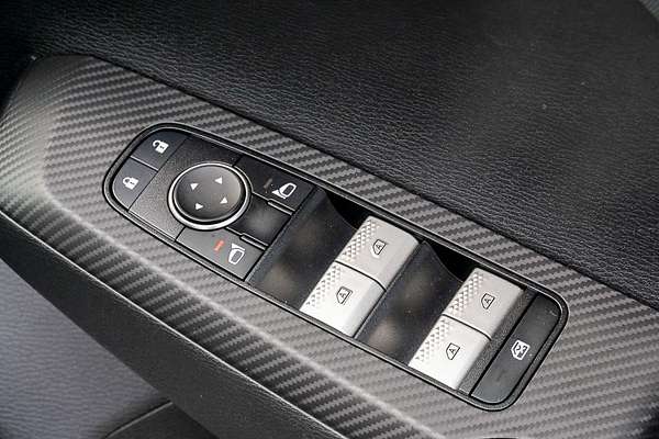 2022 Mitsubishi Outlander ES ZM