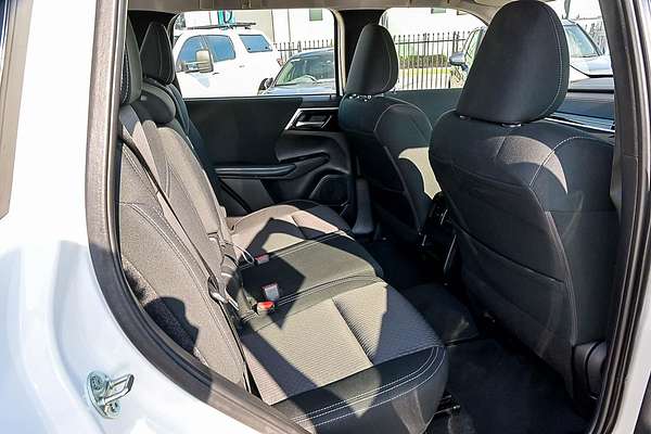 2023 Mitsubishi Outlander ES ZM