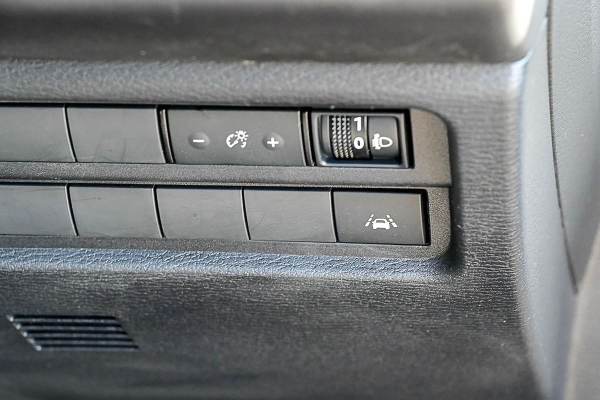 2023 Mitsubishi Outlander ES ZM