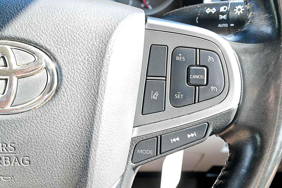 2022 Toyota Hiace GDH300R LWB