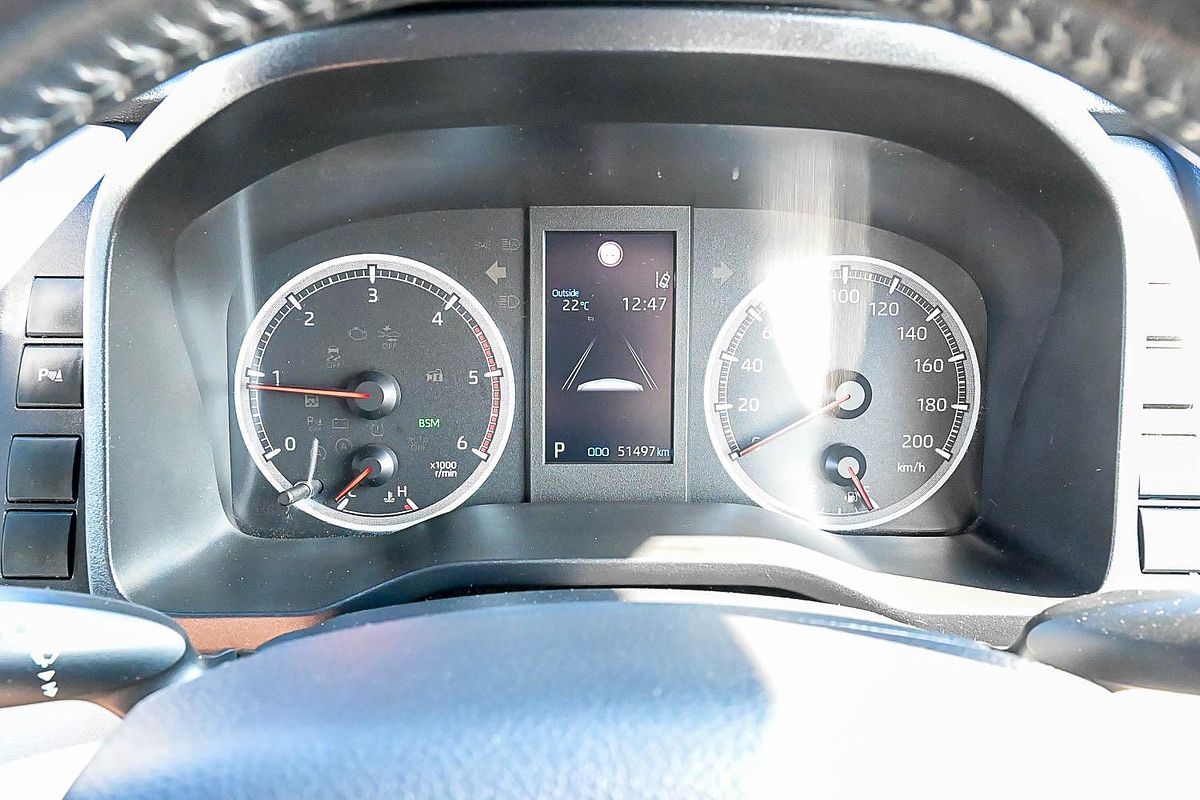 2022 Toyota Hiace GDH300R LWB