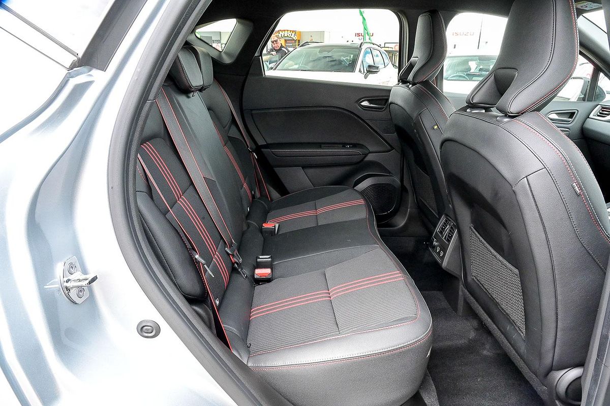 2022 Renault Captur R.S. Line XJB