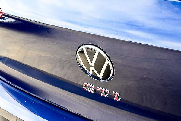 2022 Volkswagen Golf GTI 8