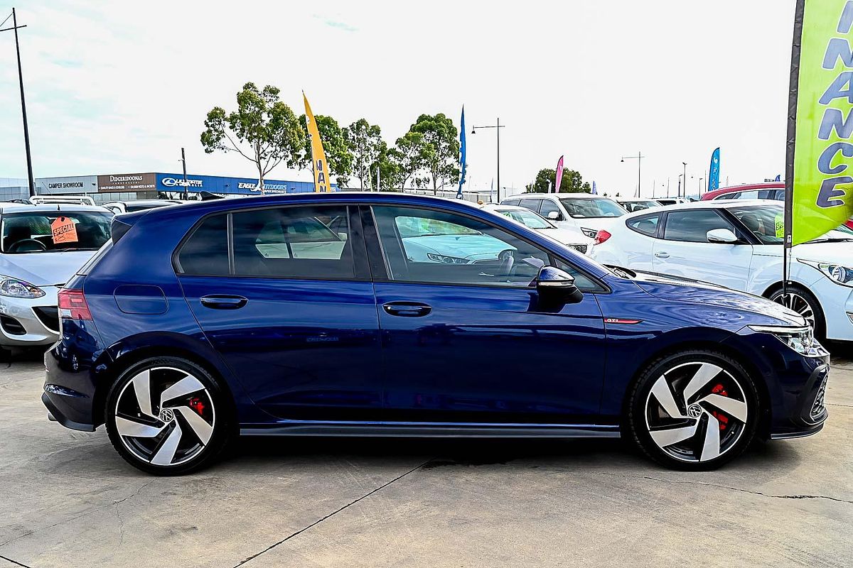 2022 Volkswagen Golf GTI 8