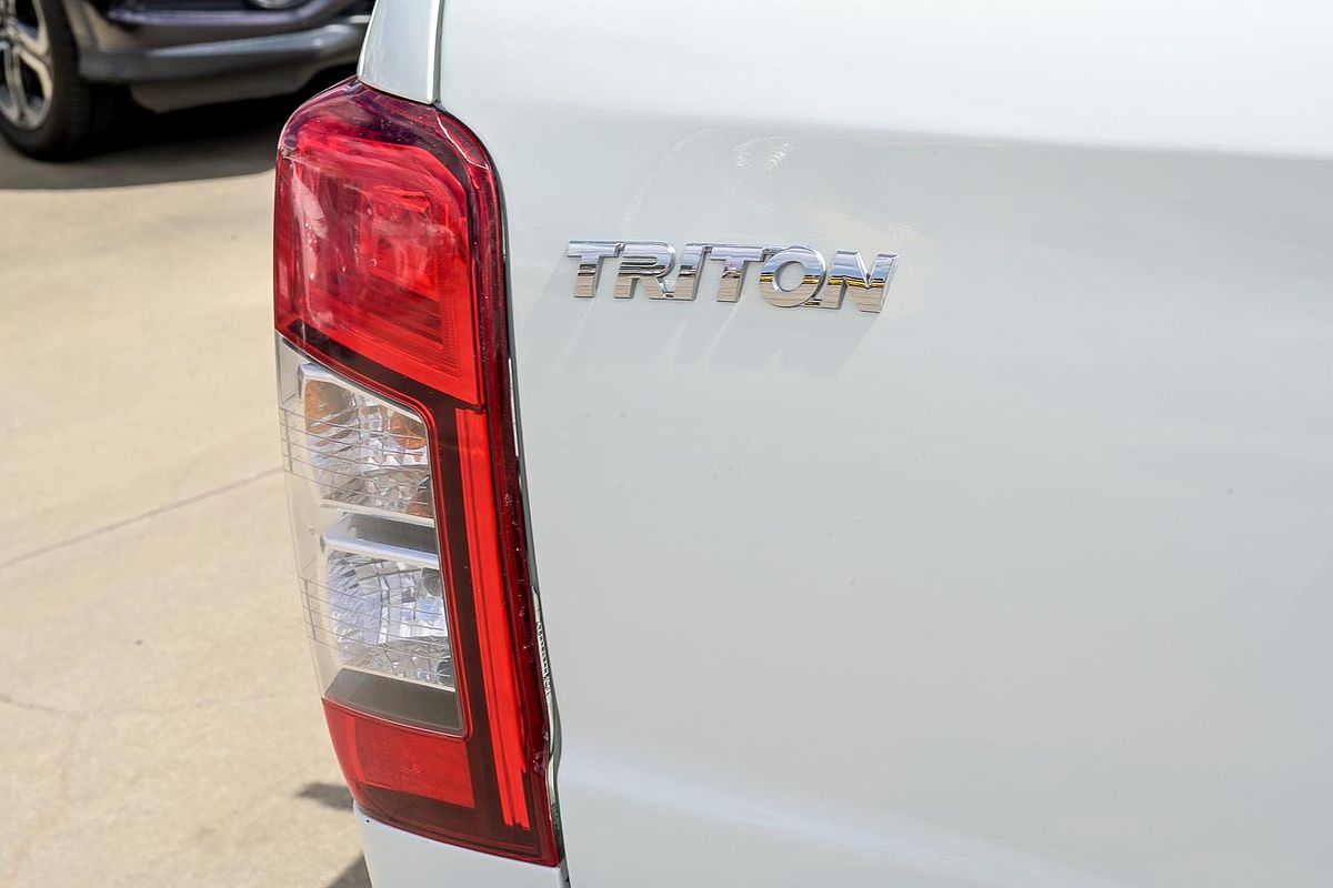 2022 Mitsubishi Triton GLX MR 4X4