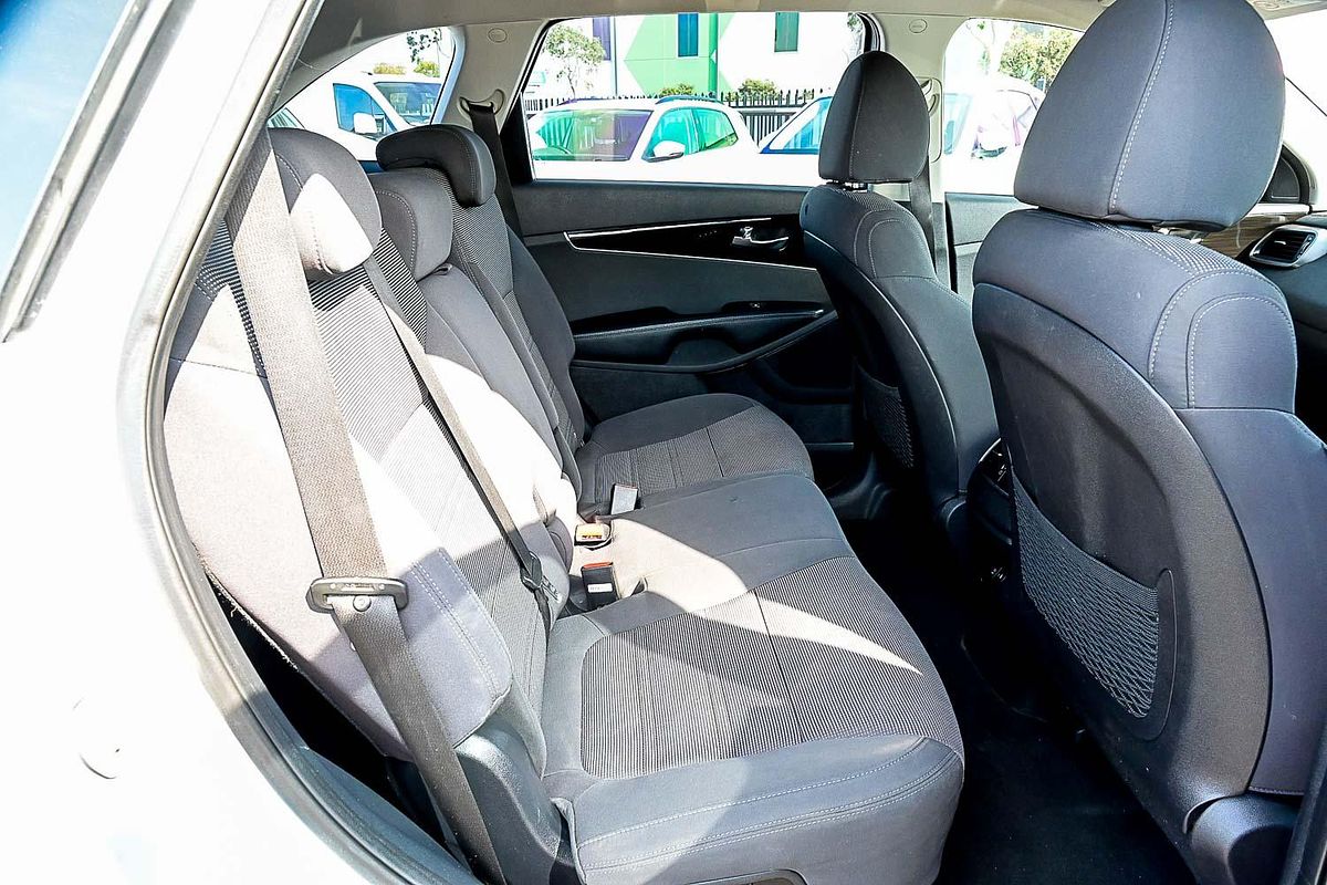 2018 Kia Sorento Si UM