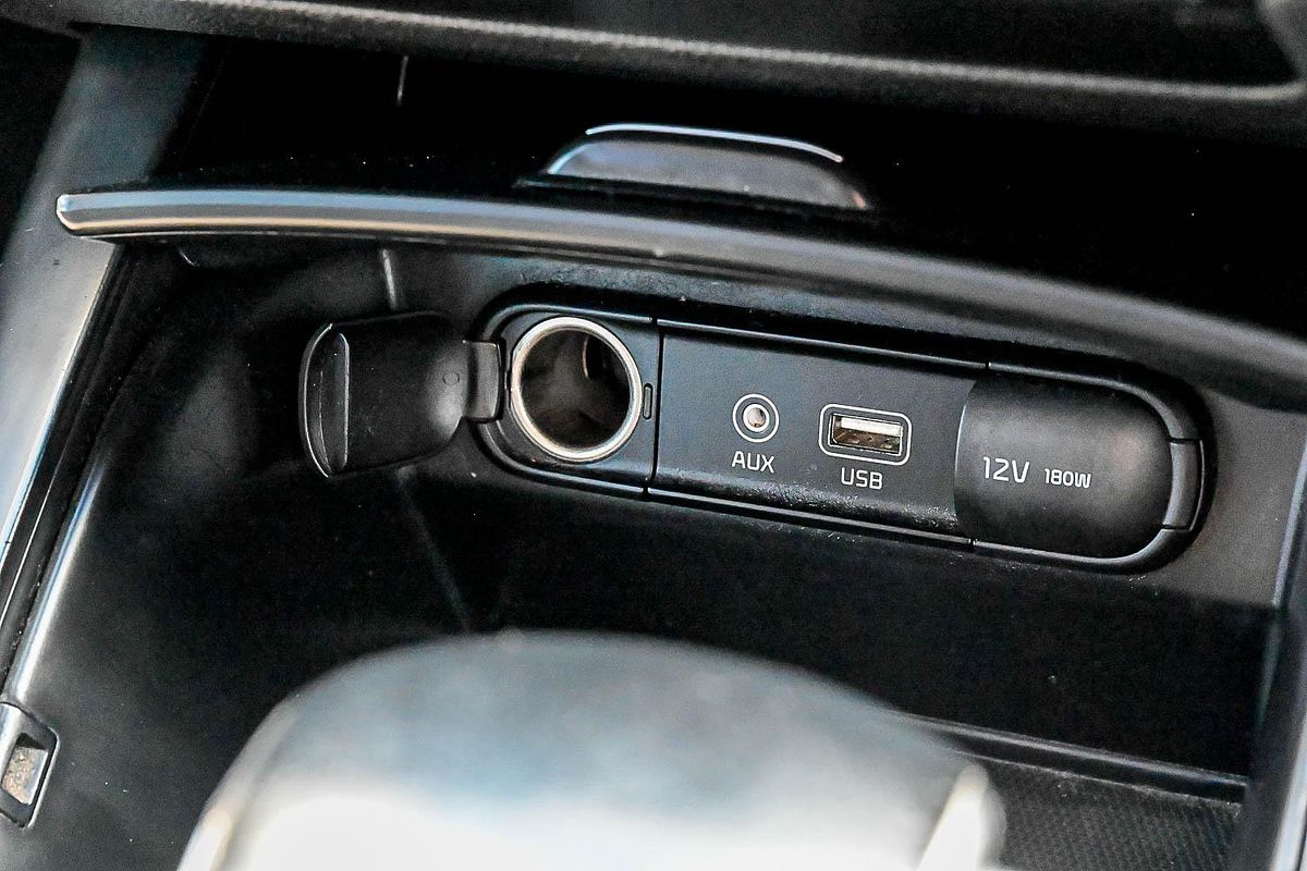 2018 Kia Sorento Si UM
