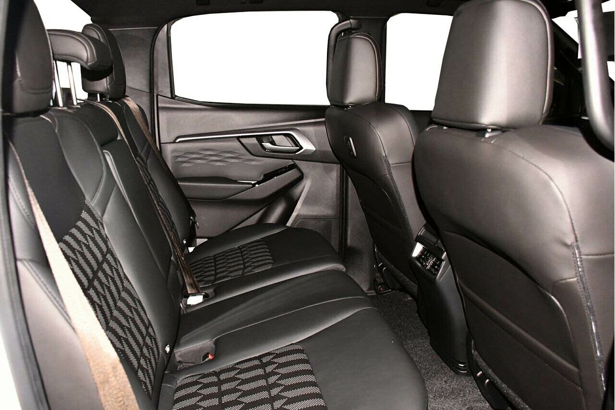 2025 Isuzu D-MAX LS-U+ 4X4