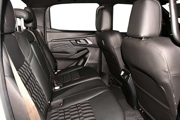 2025 Isuzu D-MAX LS-U+ 4X4