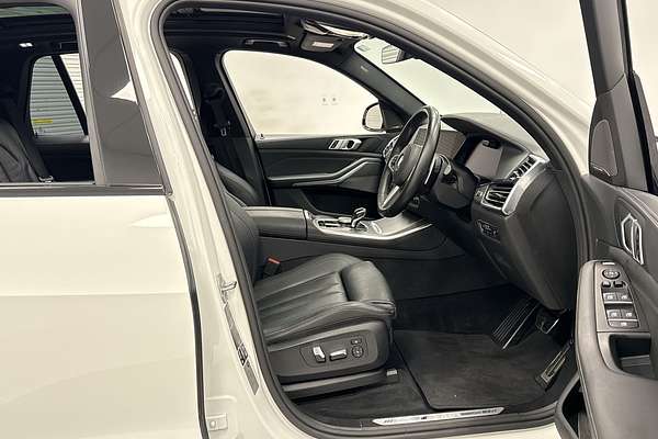 2018 BMW X5 M50d G05