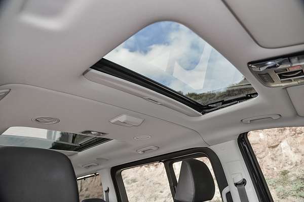 2024 Hyundai STARIA Highlander US4.V3