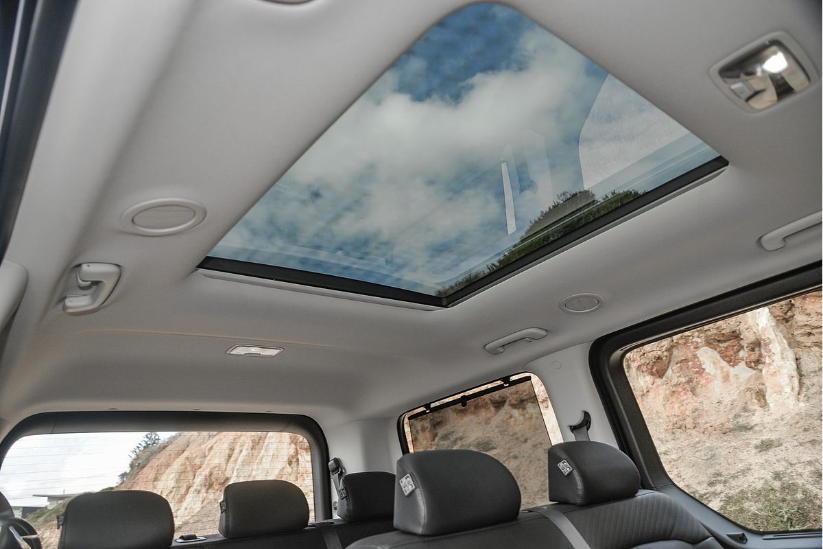 2024 Hyundai STARIA Highlander US4.V3