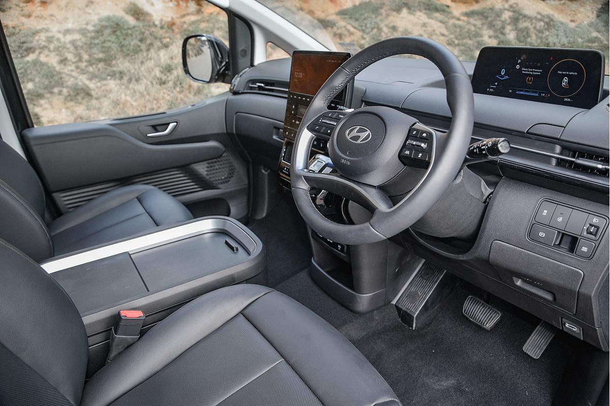 2024 Hyundai STARIA Highlander US4.V3