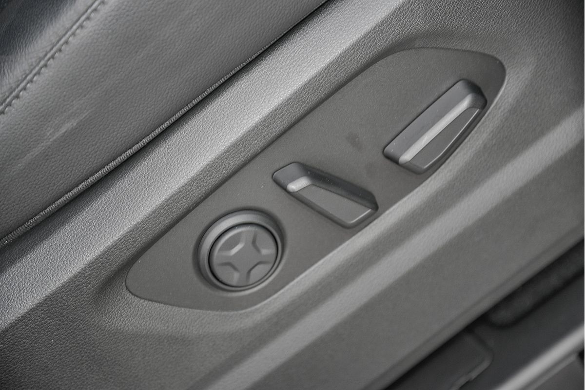 2024 Hyundai STARIA Highlander US4.V3