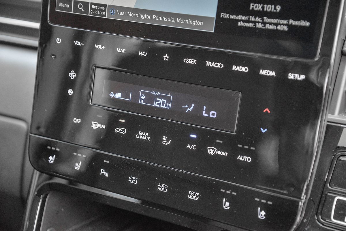 2024 Hyundai STARIA Highlander US4.V3