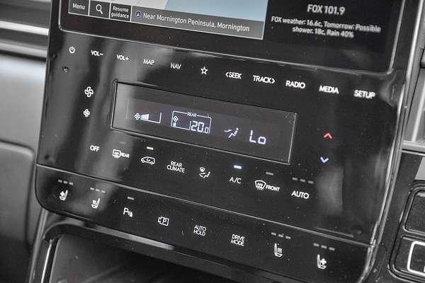 2024 Hyundai STARIA Highlander US4.V3
