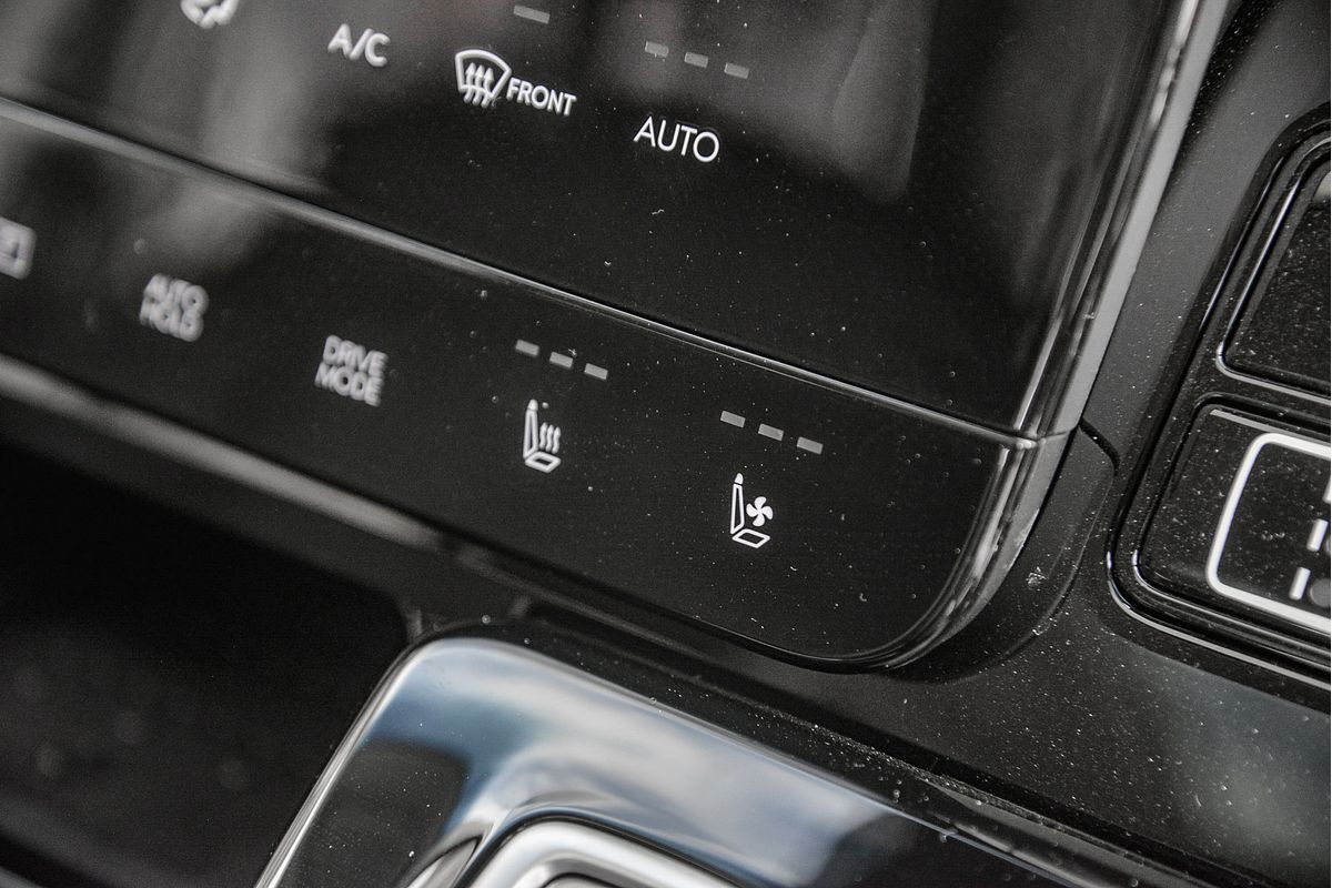 2024 Hyundai STARIA Highlander US4.V3