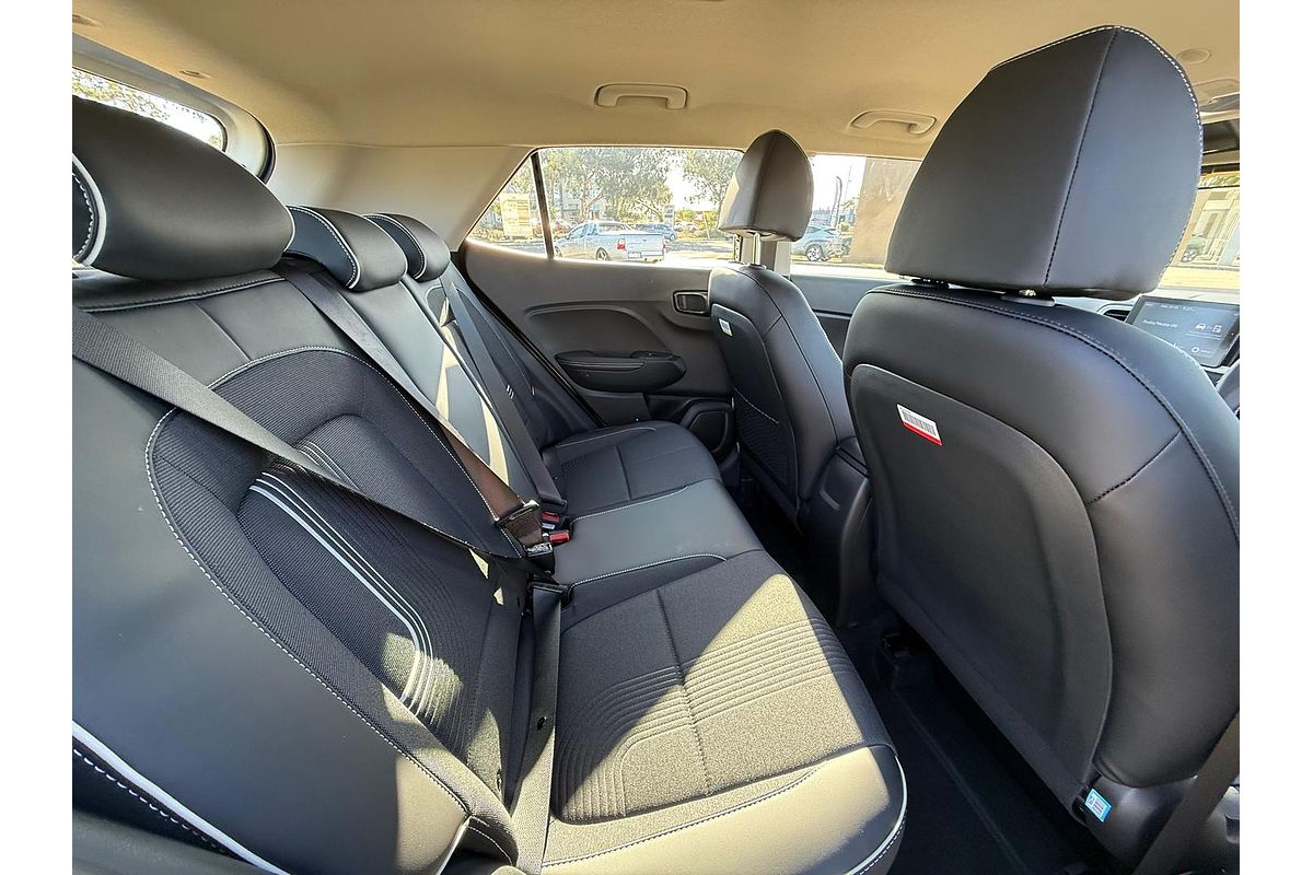 2025 Hyundai Venue Active QX.V5