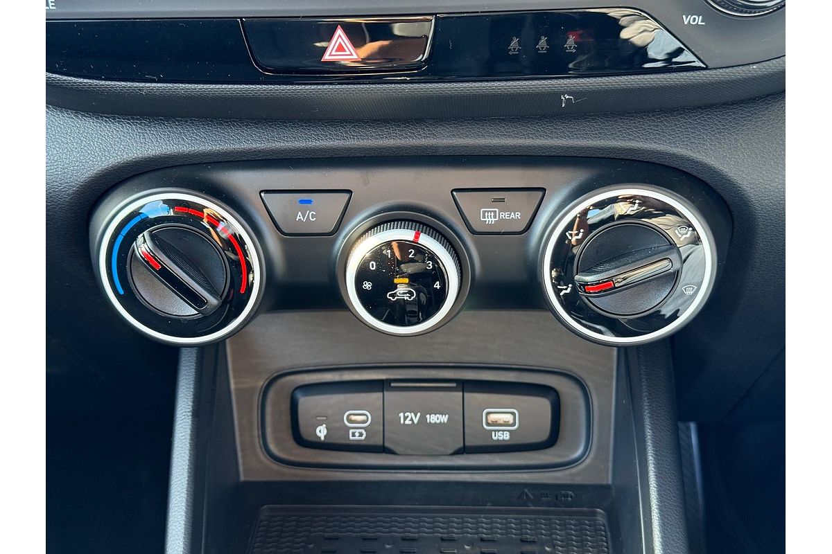 2025 Hyundai Venue Active QX.V5