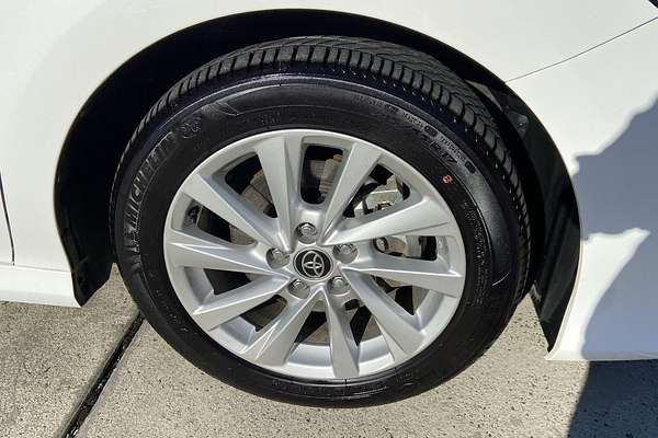 2022 Toyota Camry Ascent AXVH70R