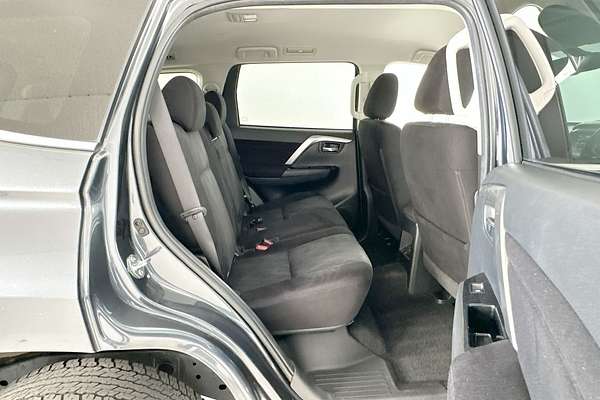 2021 Mitsubishi Pajero Sport GLS QF