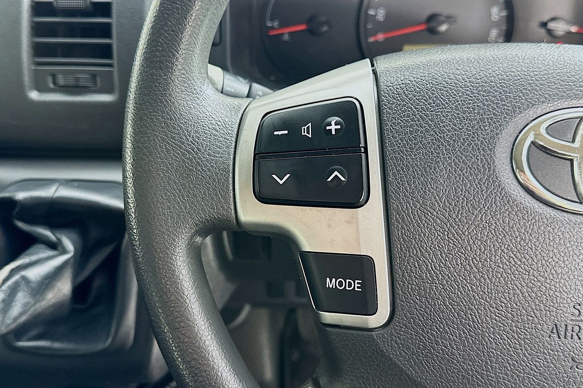 2015 Toyota Hiace COMMUTER KDH223R MY14