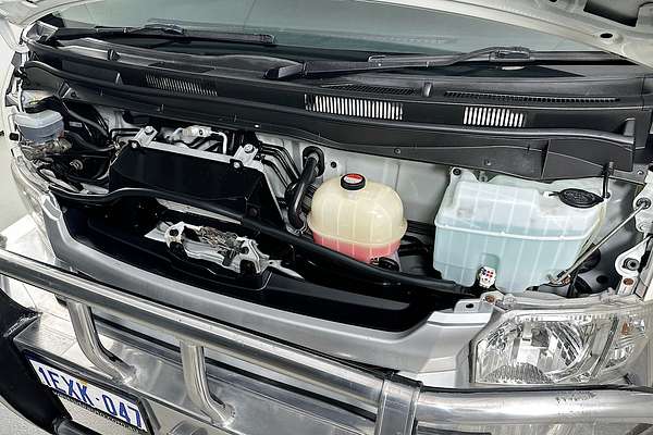 2015 Toyota Hiace COMMUTER KDH223R MY14