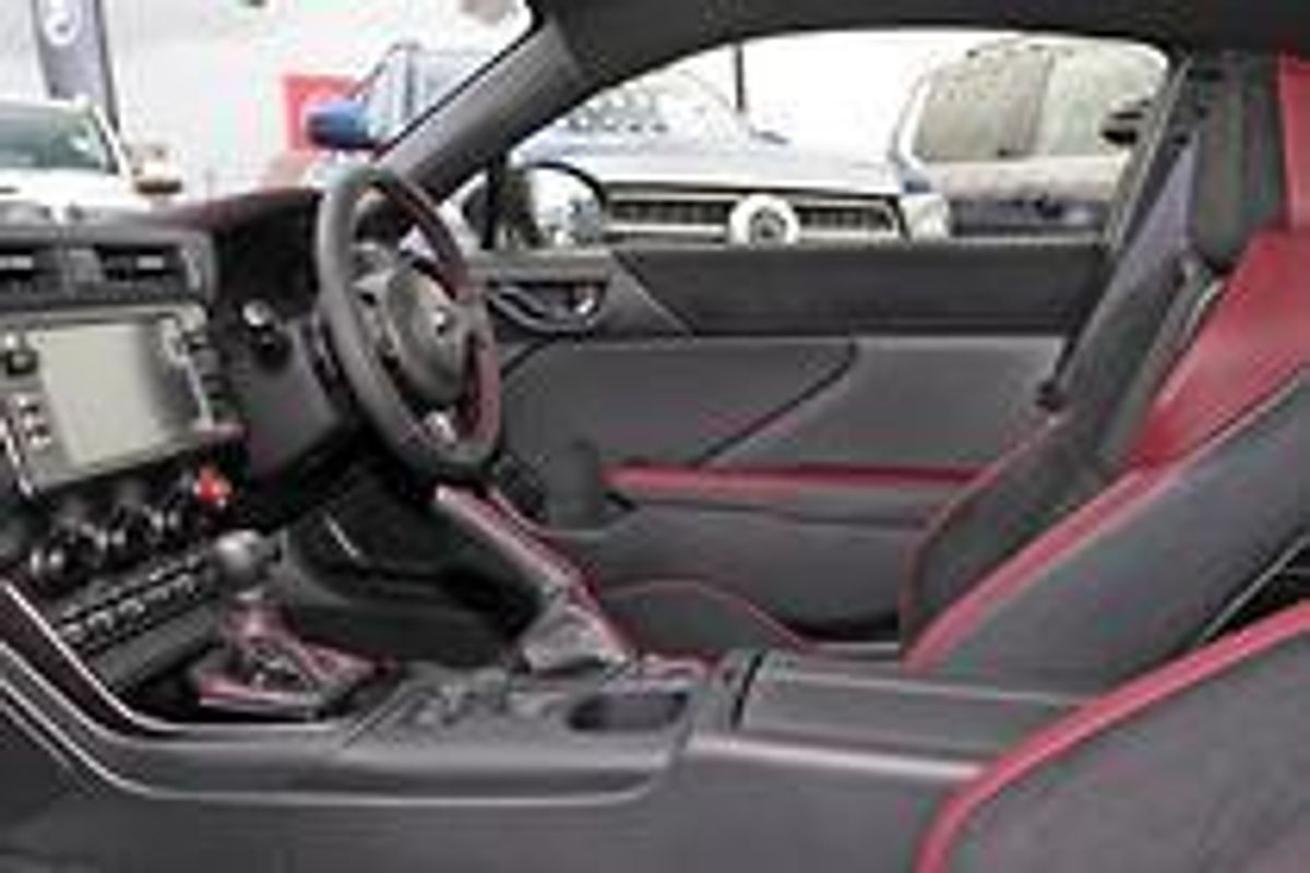 2025 Subaru BRZ tS ZD8