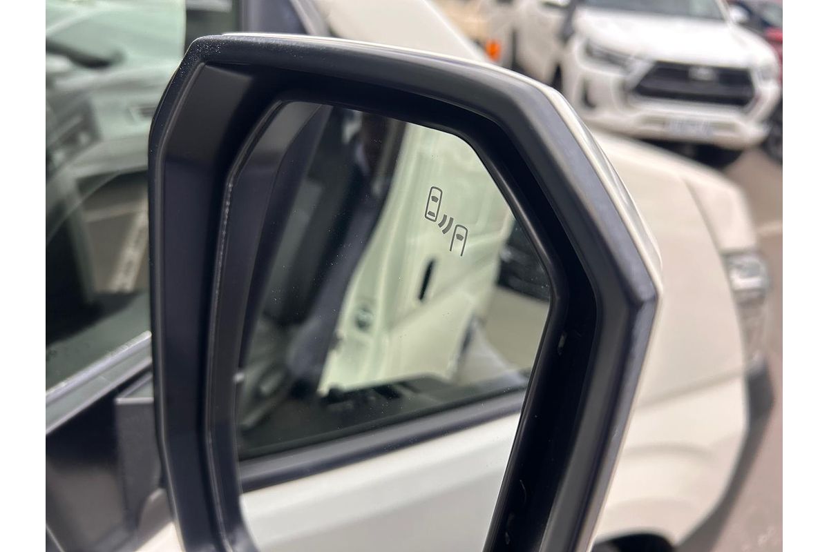 2021 Toyota Hiace GDH300R LWB