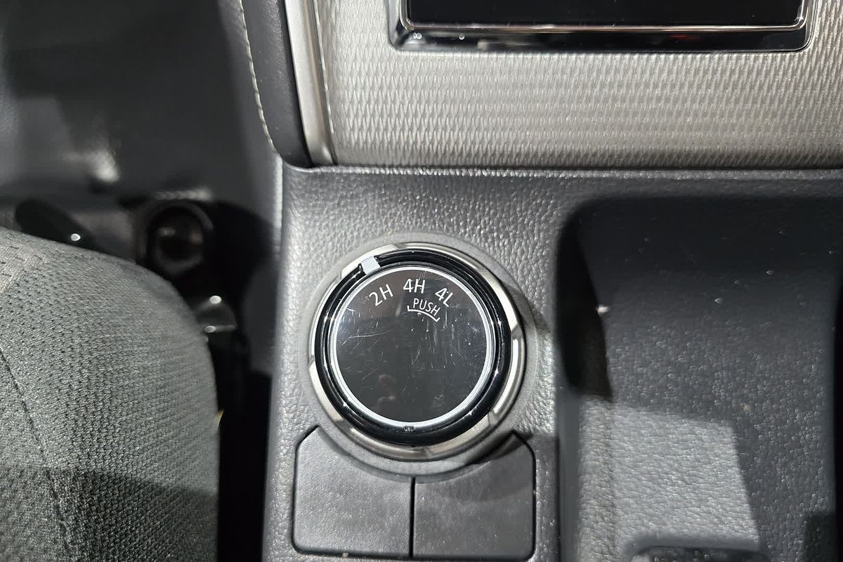 2023 Mitsubishi Triton GLX+ MR 4X4