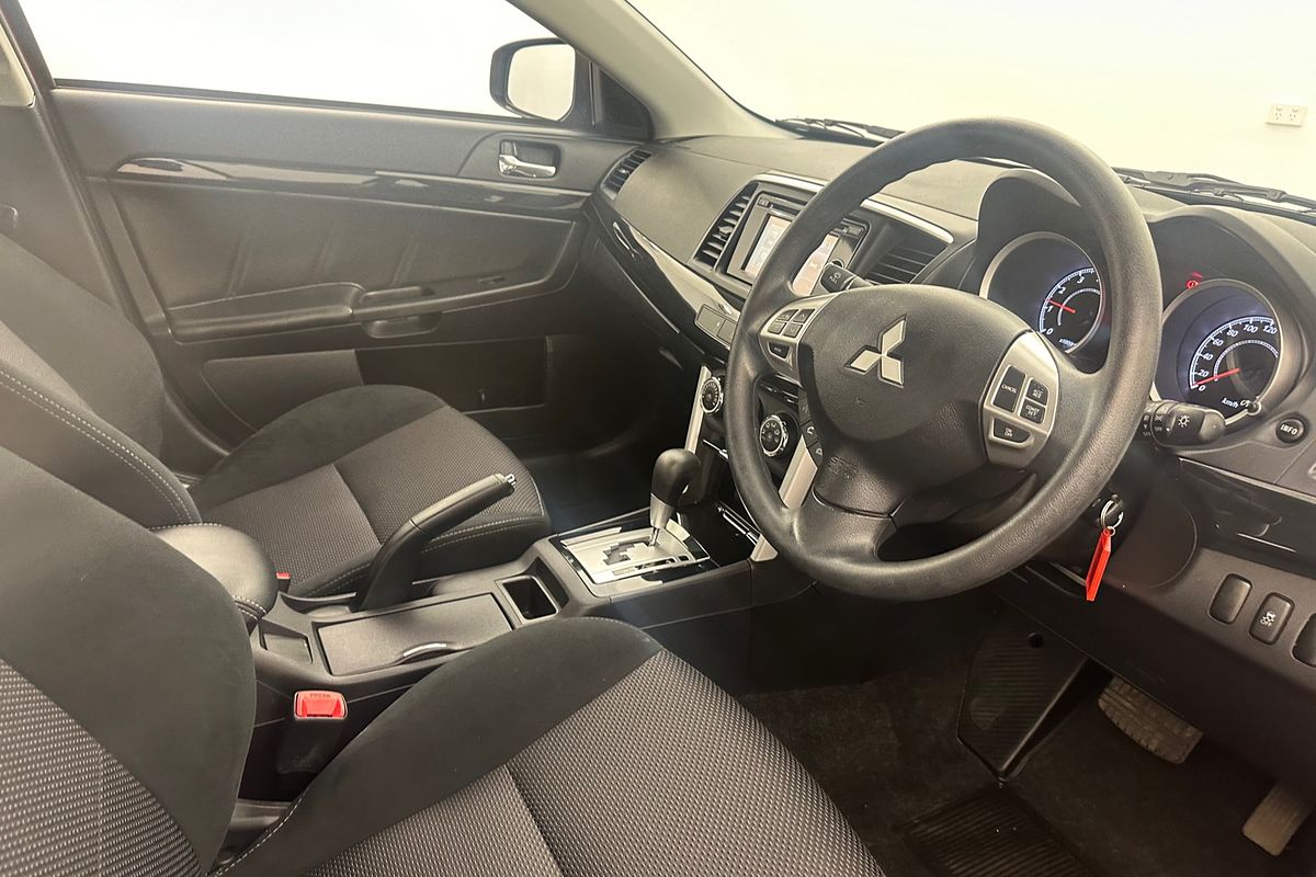 2017 Mitsubishi Lancer ES Sport CF