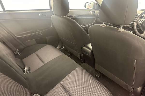 2017 Mitsubishi Lancer ES Sport CF