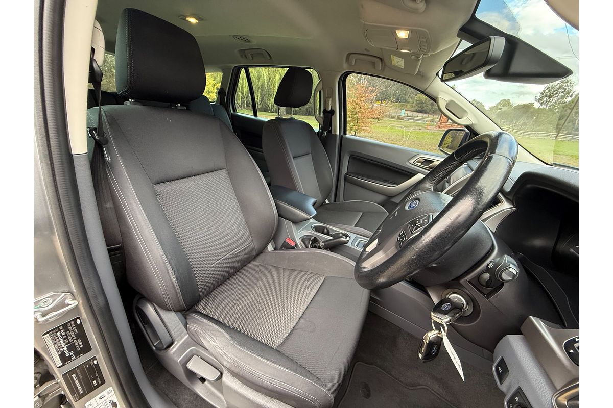 2015 Ford Everest Trend UA