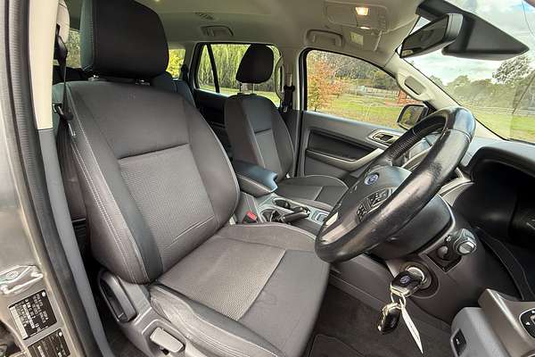 2015 Ford Everest Trend UA