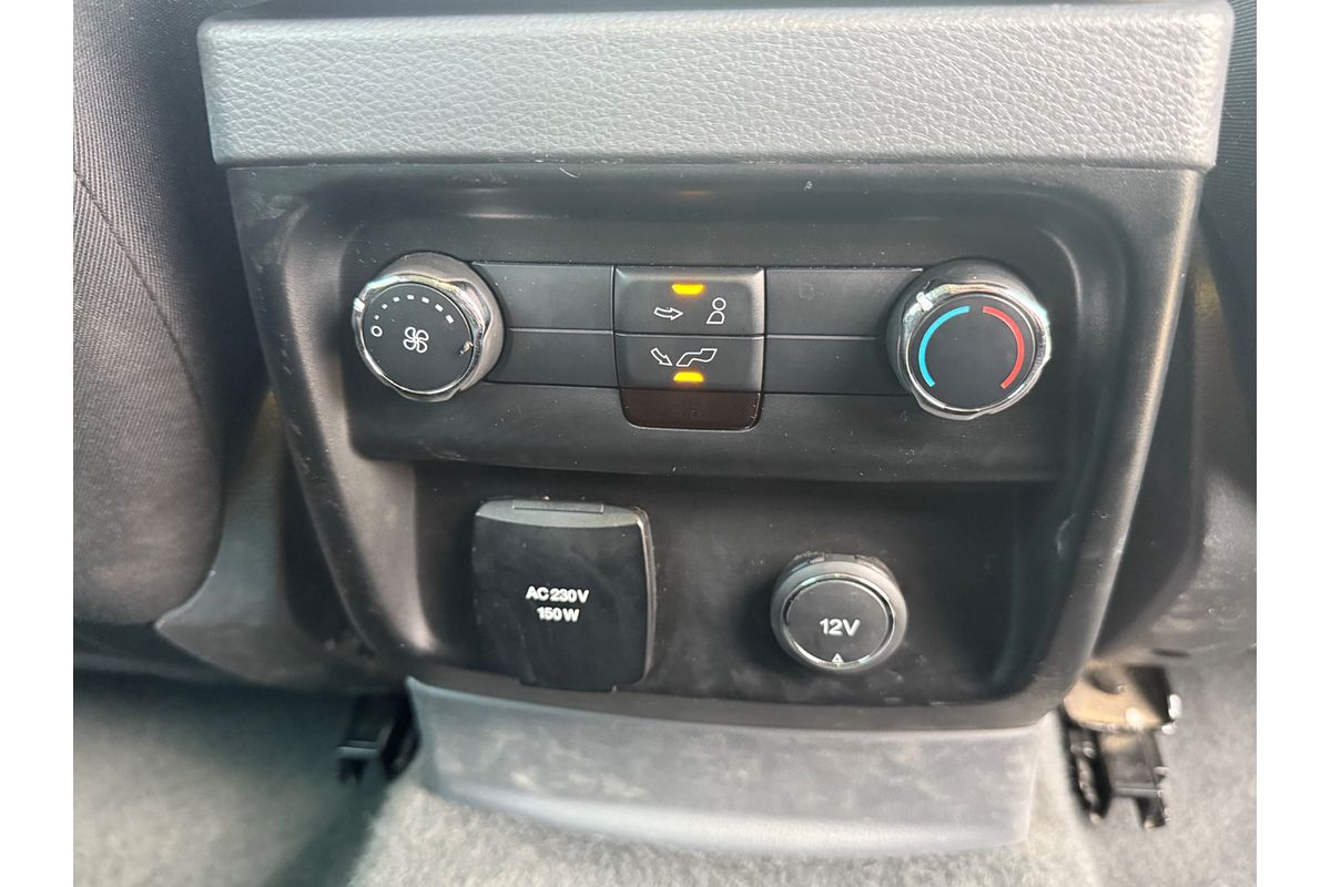 2015 Ford Everest Trend UA